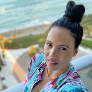 Meet your Posher, Aylin